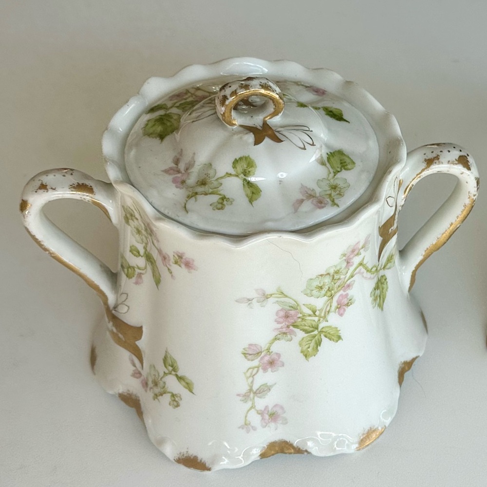 Limoges Haviland Schleiger 62 Floral Porcelain Big Sugar Bowl Lid, Gold Accents